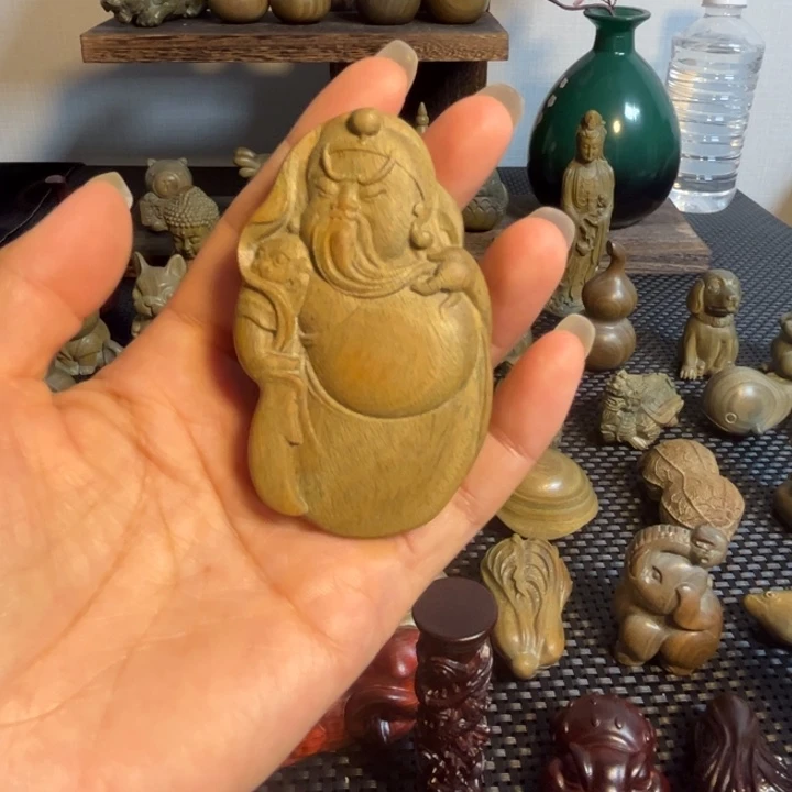 大叶紫檀（黑酸枝木类）财神