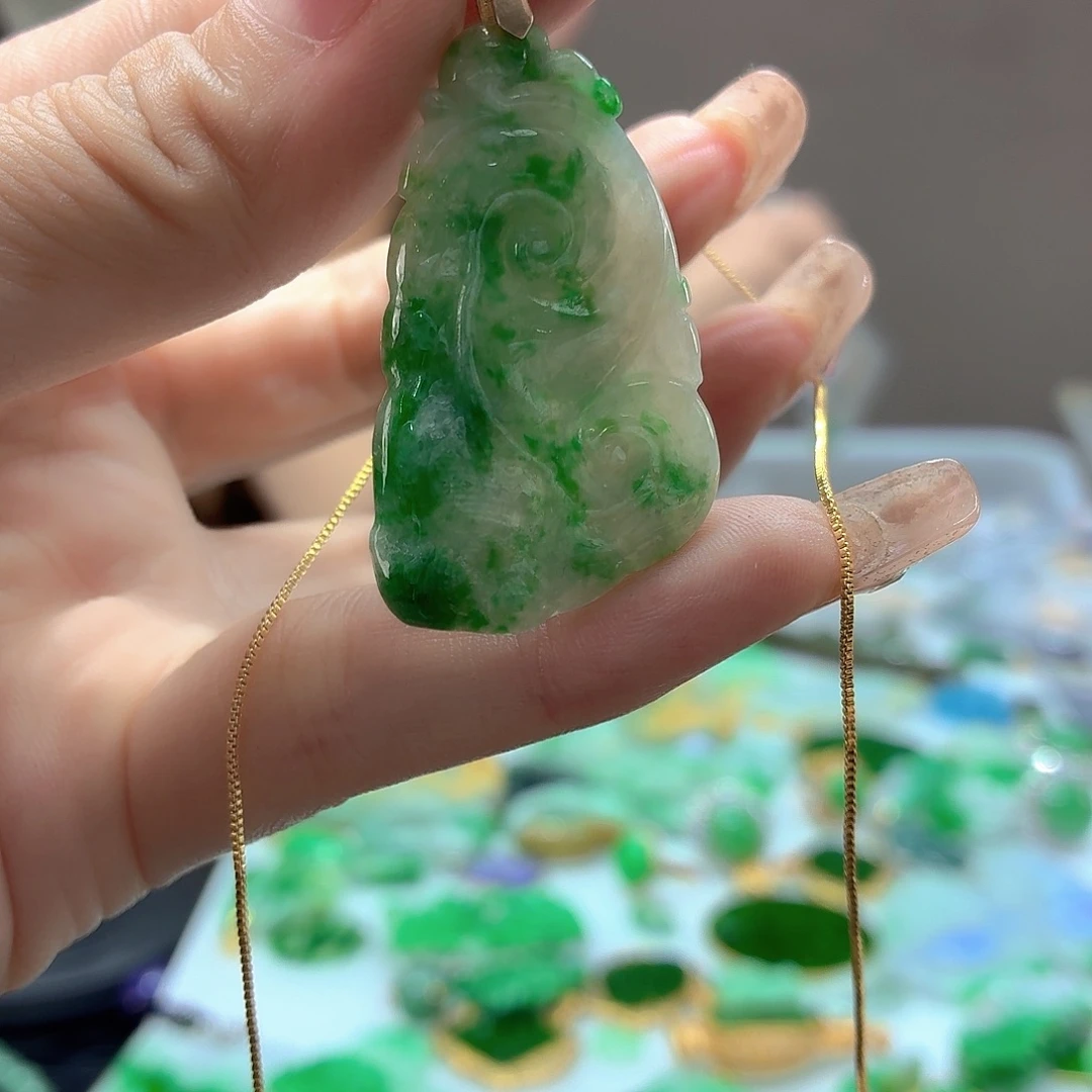 颈饰未镶嵌翡翠翡翠