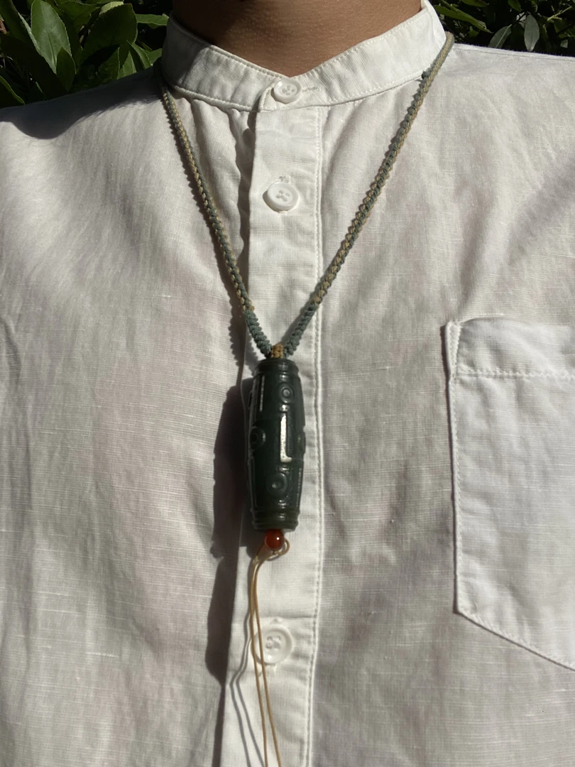 新疆和田玉九眼天珠玉勒子仿古雕刻九眼且末蓝带糖俏色雕