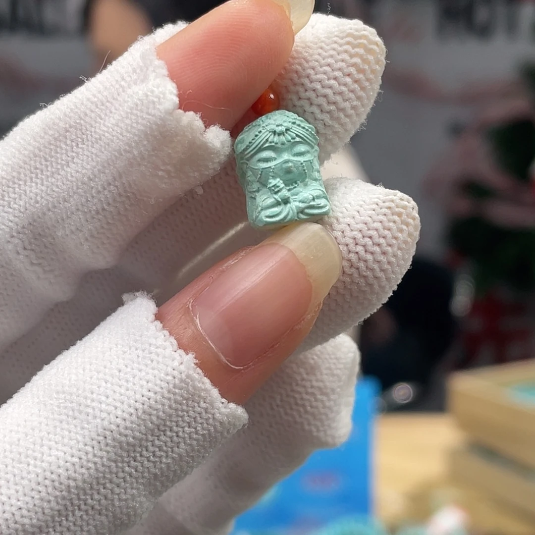 绿松石未镶嵌挂件