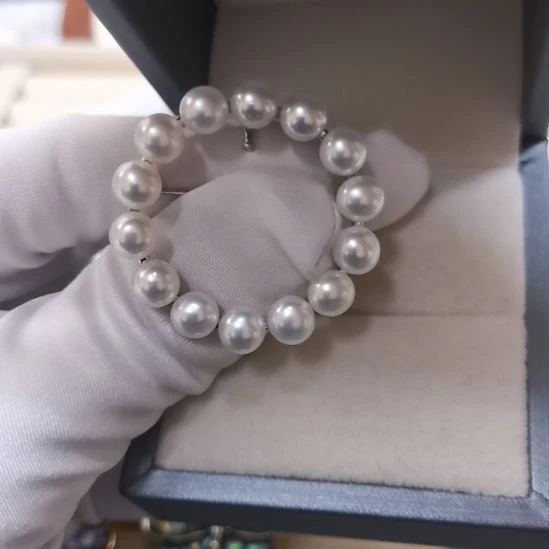 淡水珍珠胸饰合金