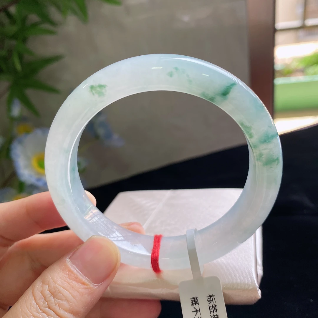 缅甸天然A货翡翠上等玉手镯子翡翠直播间上新品60圈口大飘花正装