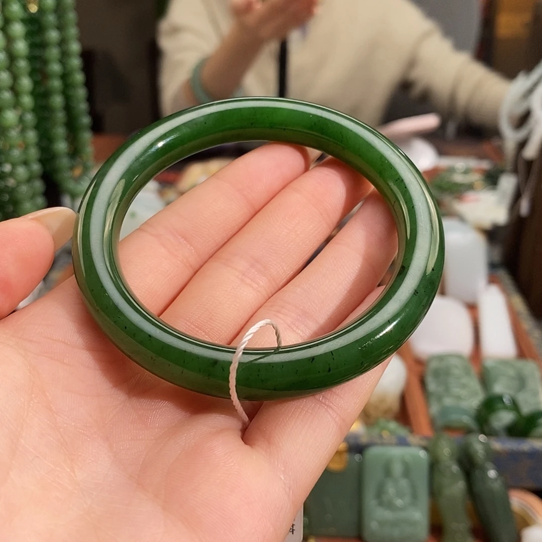 和田玉未镶嵌吊坠(不含链)手镯58