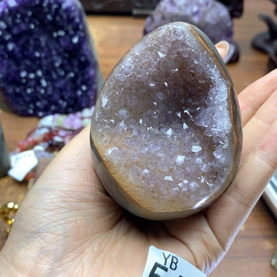 未镶嵌水晶大型摆件（非配饰）