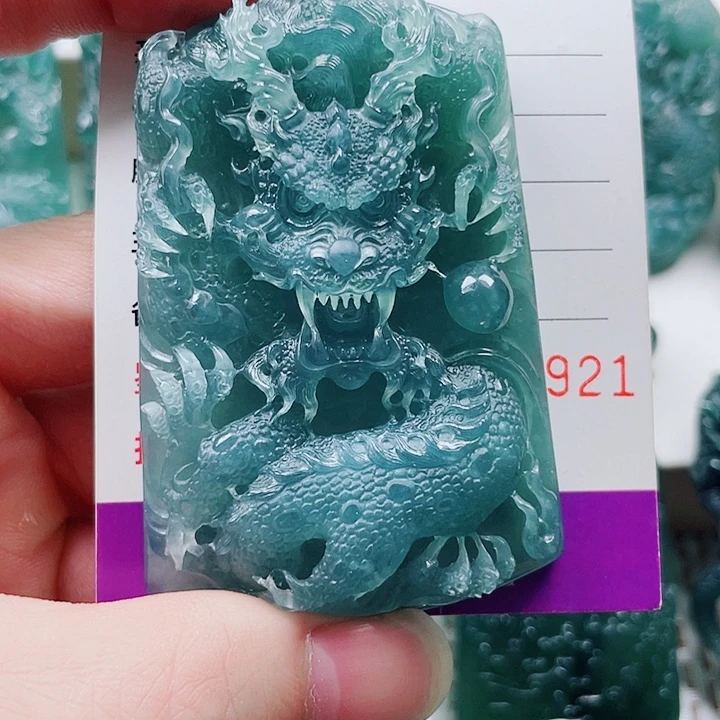 颈饰未镶嵌翡翠翡翠首饰