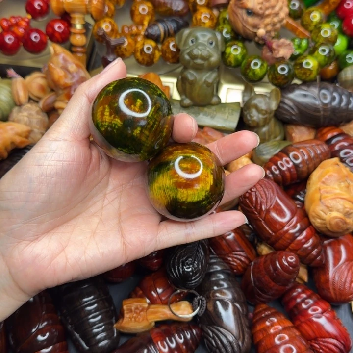 松木琥珀木文玩手串