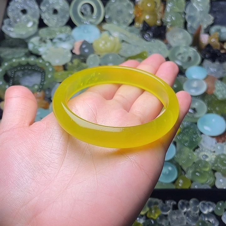 蛇纹石玉合金颈饰黄金玉64口