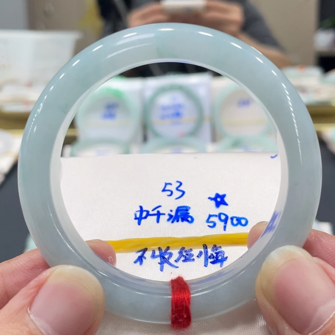 翡翠未镶嵌手镯翡翠手镯