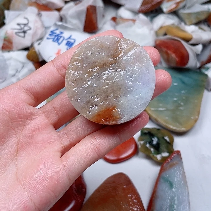 晓***刚翡翠未镶嵌颈饰翡翠