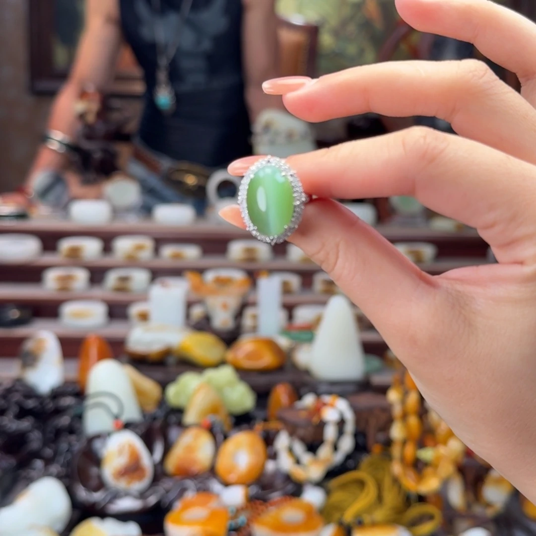 如***望和田玉（碧玉）戒指未镶嵌