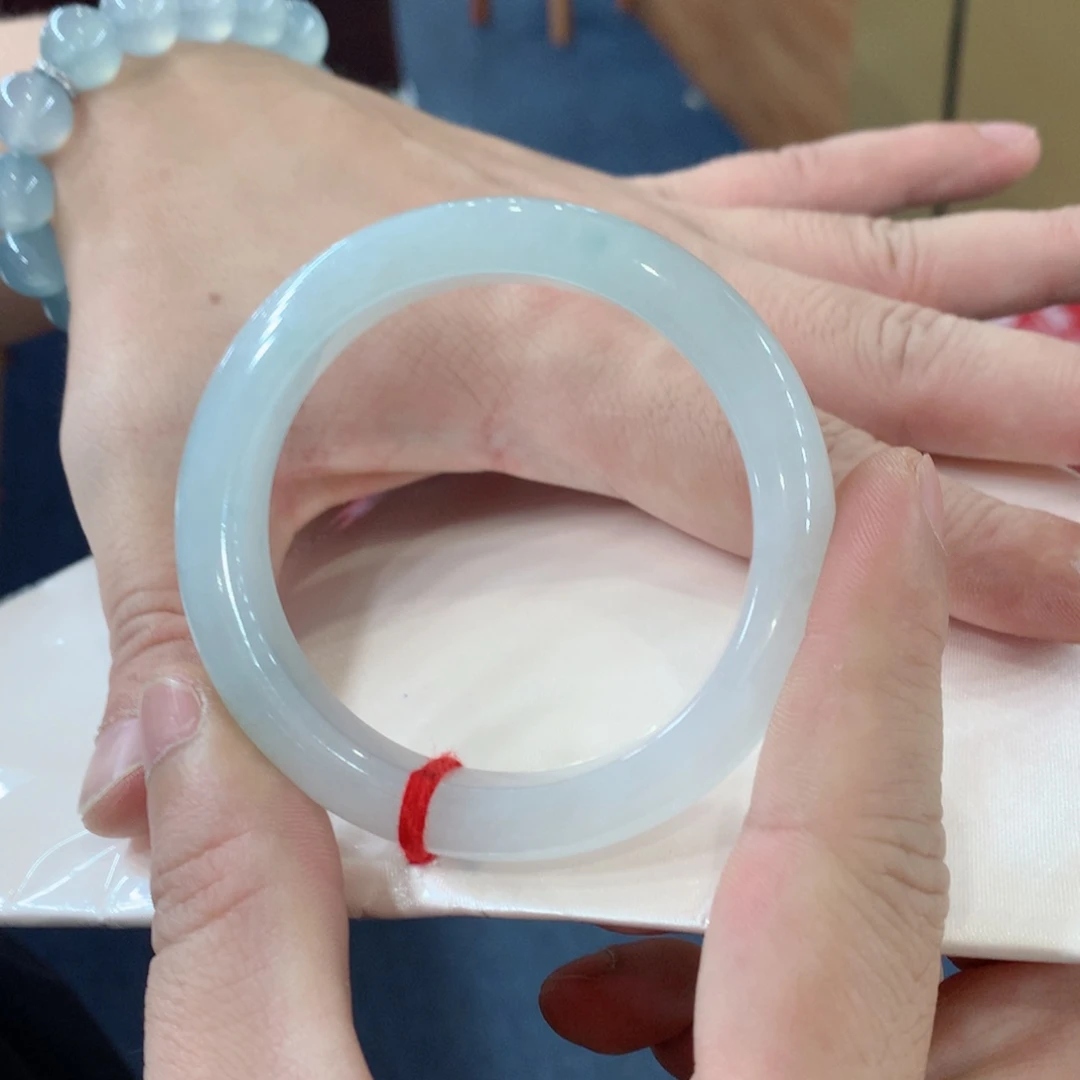 翡翠未镶嵌手镯翡翠