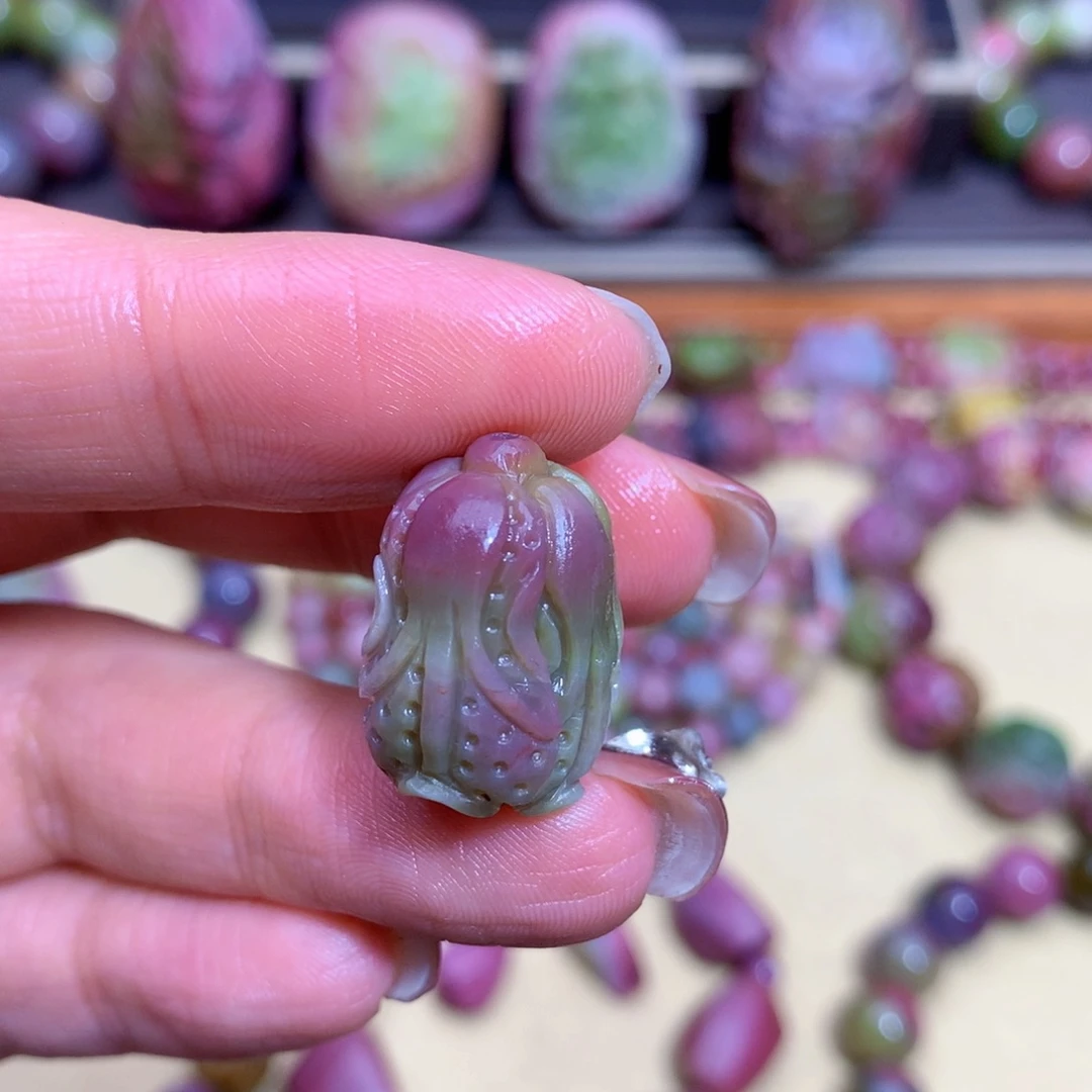 玛瑙挂件未镶嵌盐源