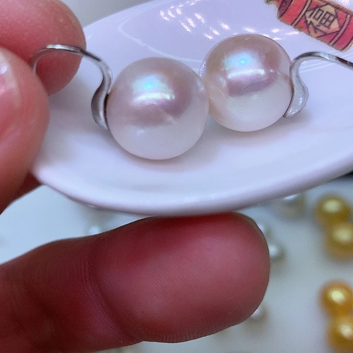 银S925镶嵌耳饰淡水珍珠