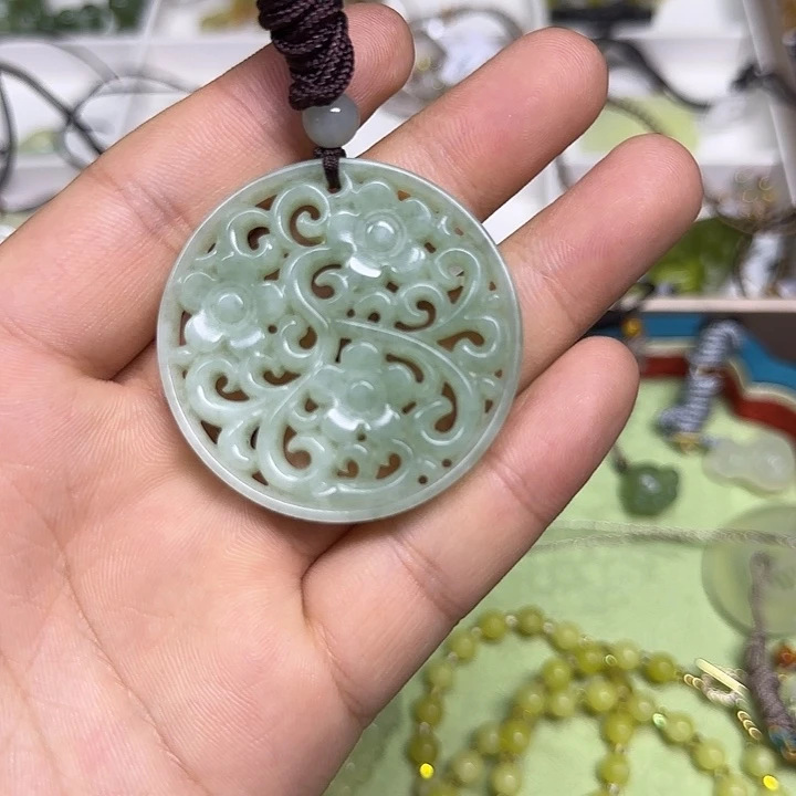 合金蛇纹石玉颈饰