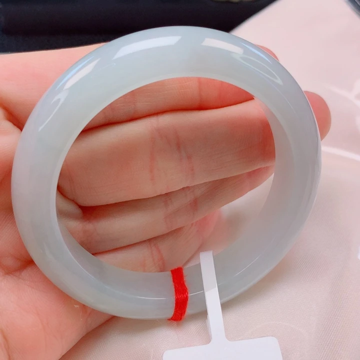 翡翠未镶嵌手镯52。53