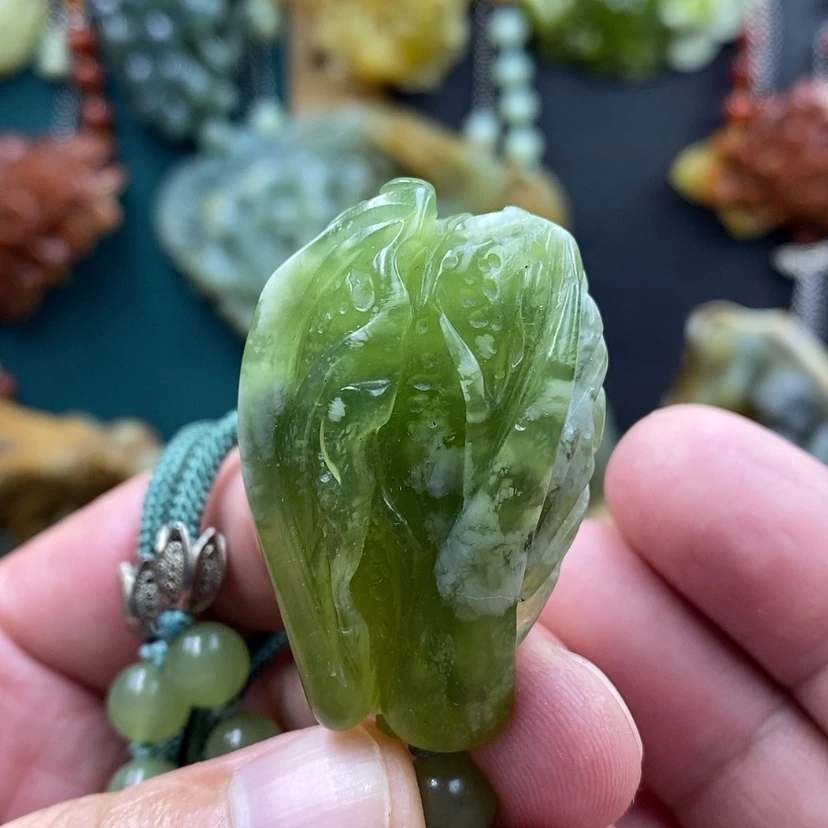 【闪购商品】未镶嵌岫玉吊坠手工雕刻