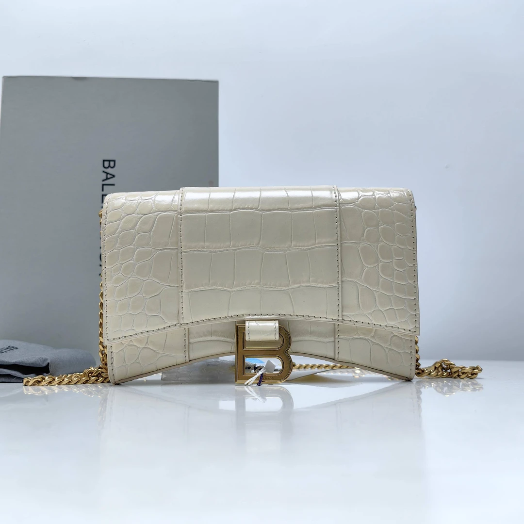 胖虎佳佳/巴黎世家/95新/公价0/箱包/斜挎包/312502220086