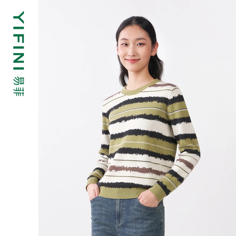 【Yifini】专柜同款绵羊毛混纺休闲舒适百搭宽松短款毛衫C09M1012