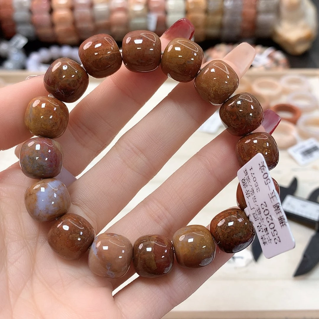 硅化珊瑚（珊瑚玉）手链未镶嵌摩****?999