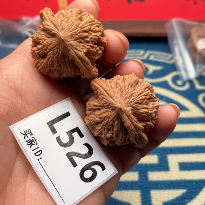 文玩核桃把件虎头