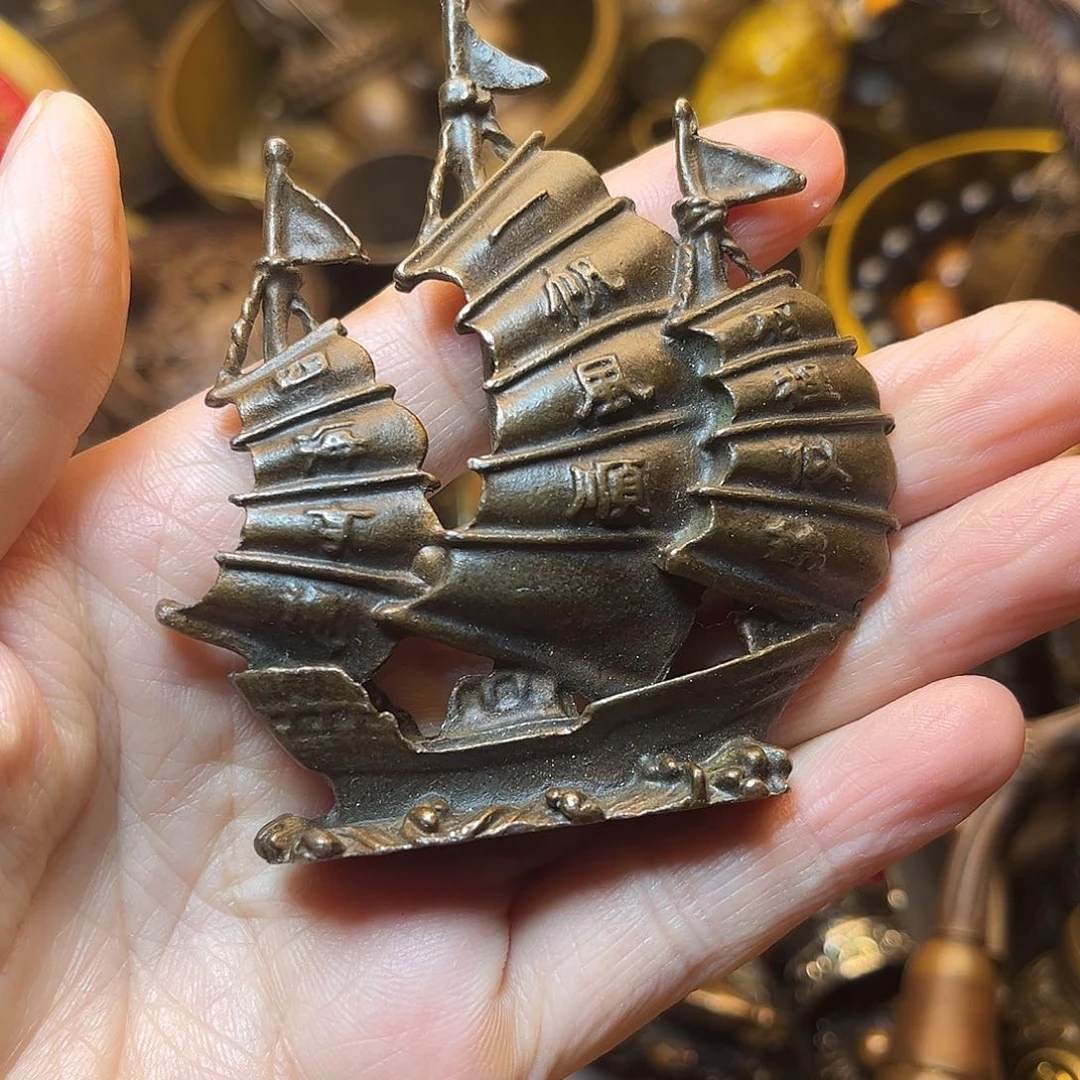 精美铜器工艺品等