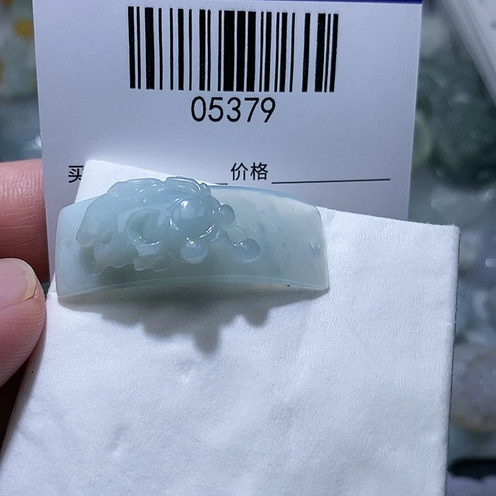 翡翠未镶嵌颈饰天光墟翡翠市场现金代购