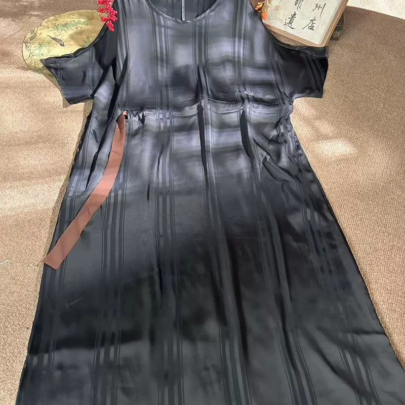 春季新款腰带款条纹中长款连衣裙