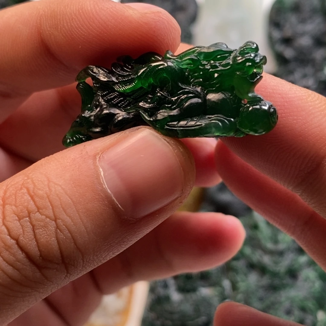 定制翡翠未镶嵌天然翡翠A货貔貅