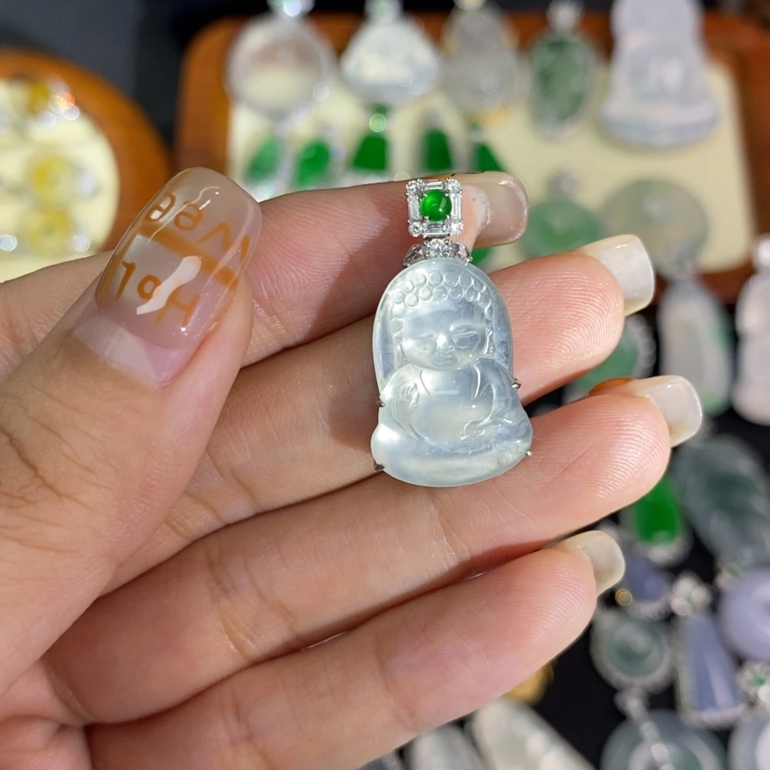 翡翠18K金镶嵌颈饰A货翡翠