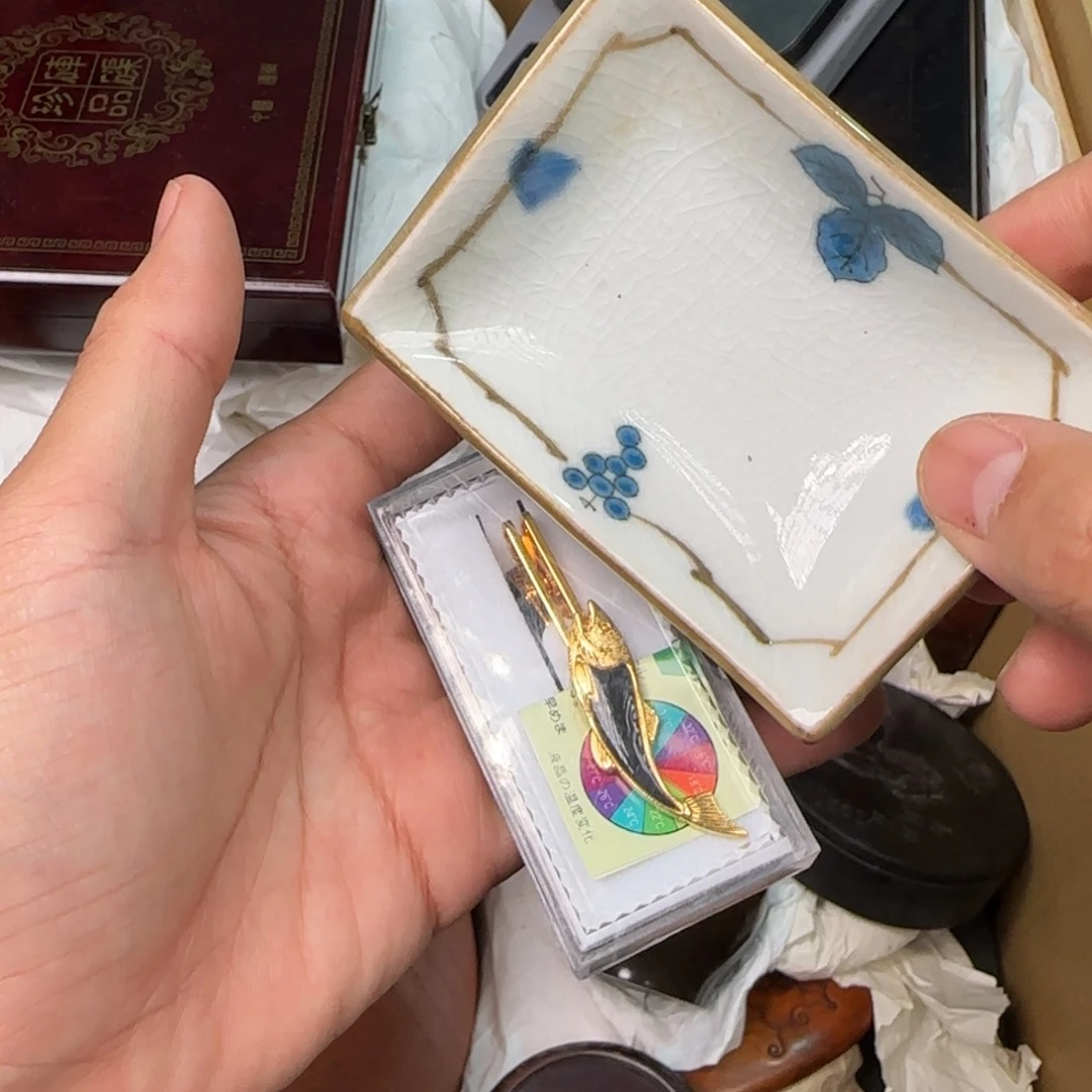 陶瓷孤品单件车里拍的
