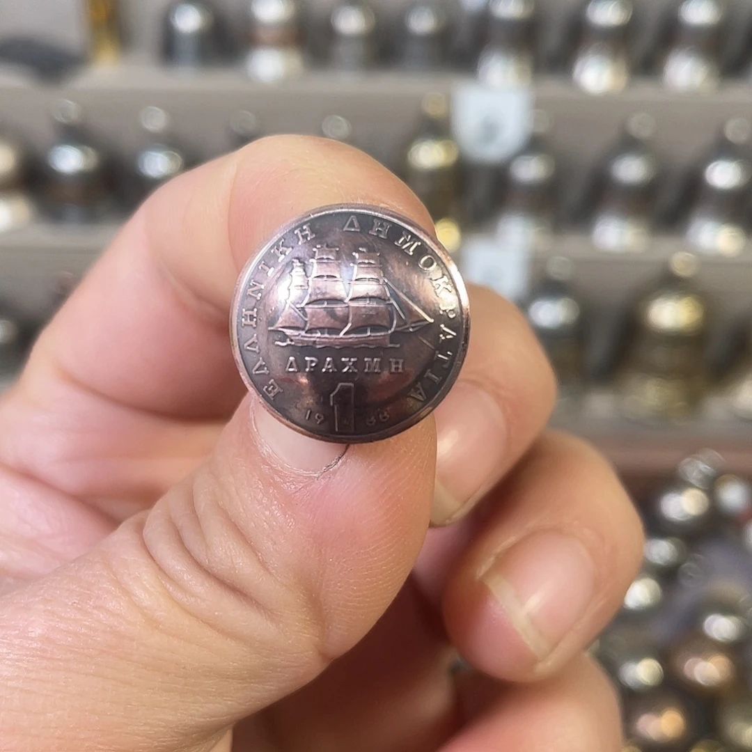 宇***会国外硬币胸针配饰