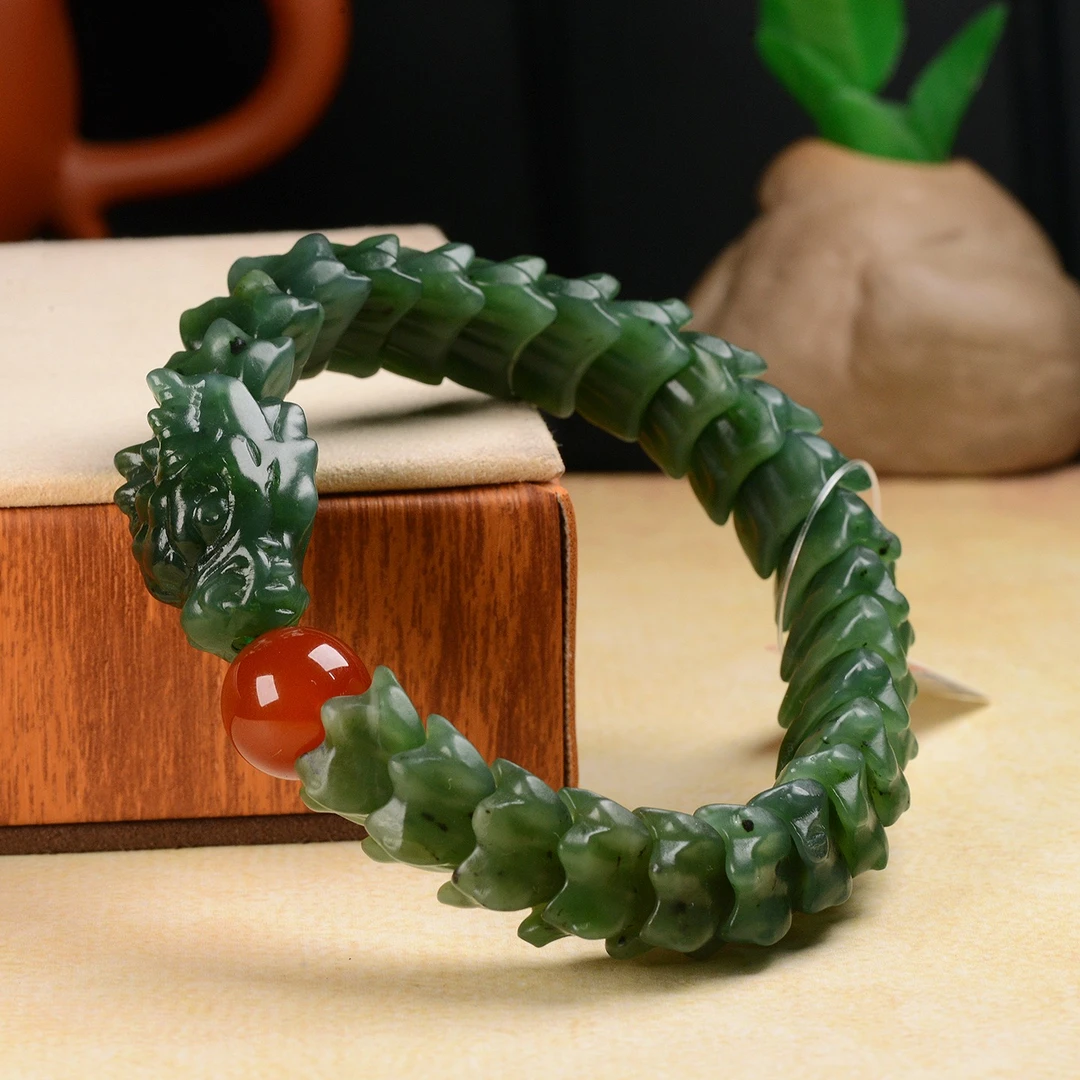 新疆和田玉碧玉雕件生肖龙手链玉石手串立体雕刻精致复古男女适用