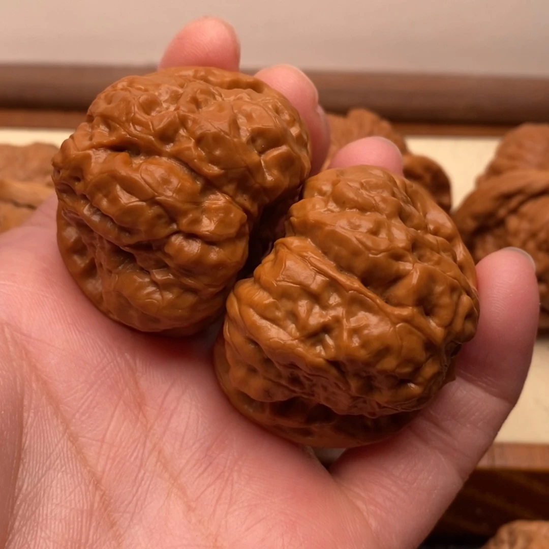 【闪购商品】把件文玩核桃漏边41左右