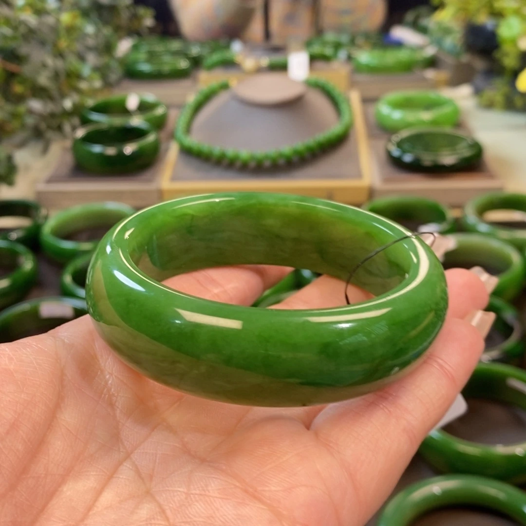 和田玉（碧玉）手镯未镶嵌