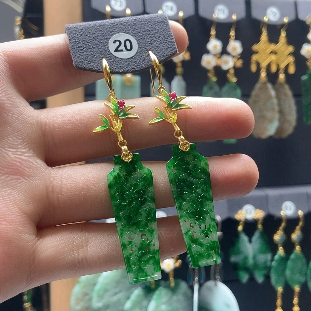 翡翠未镶嵌耳饰翡翠