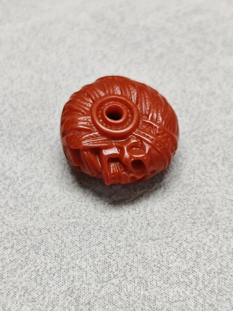 A300号精品红色骷髅雕刻面包扣