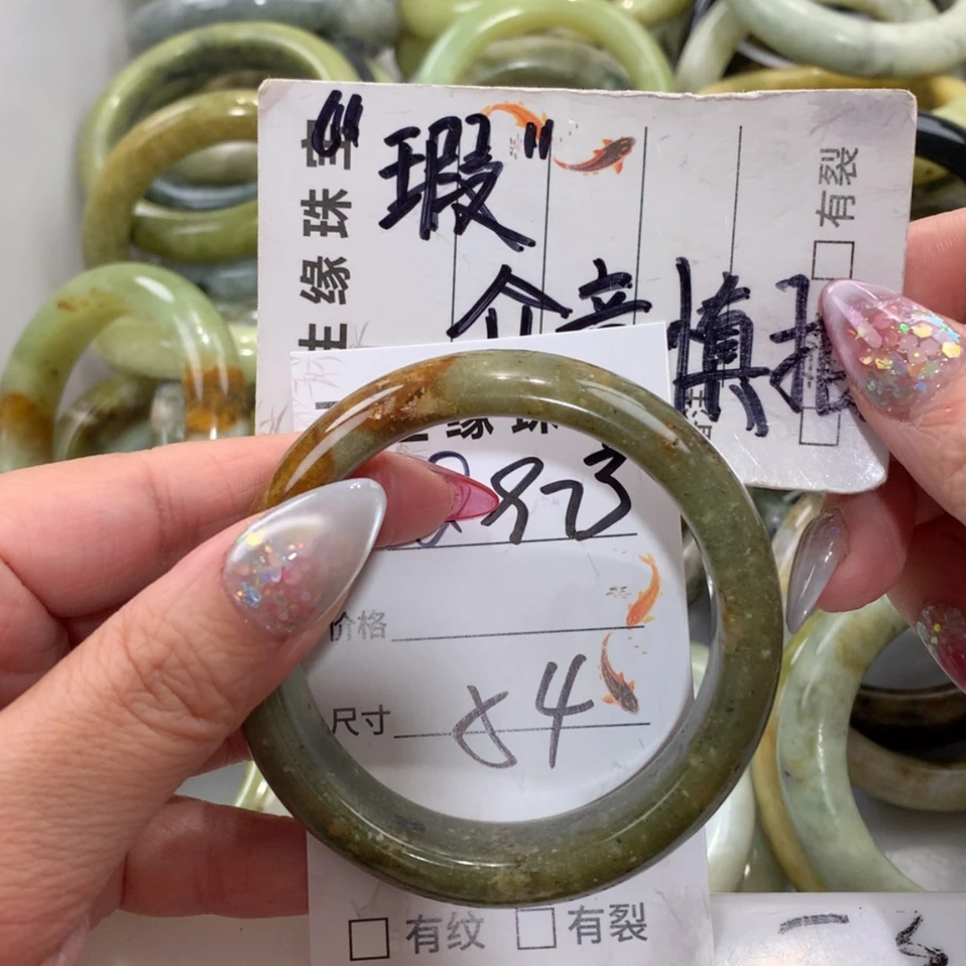 【闪购商品】未镶嵌蛇纹石玉手镯