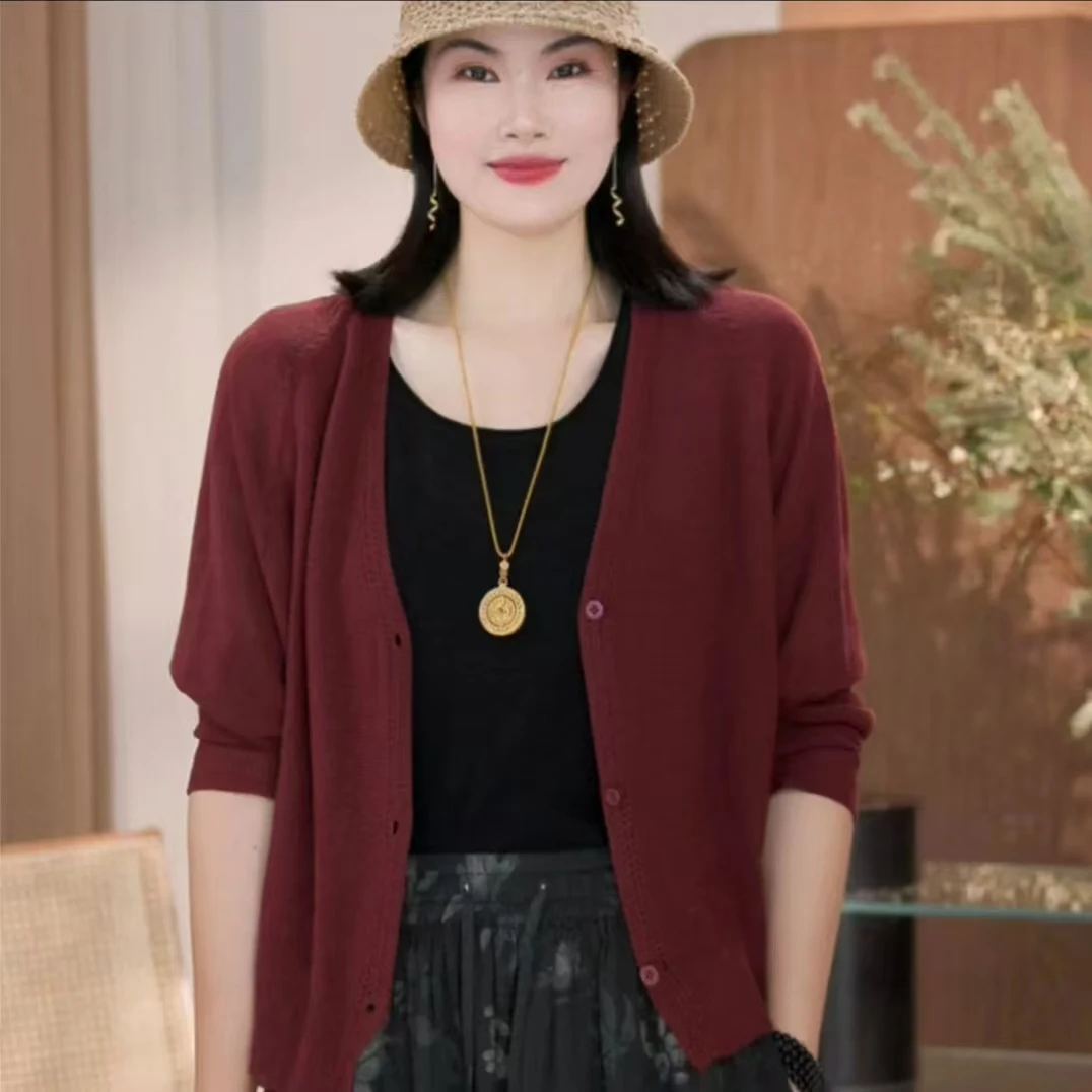 夏季新款薄款女冰丝上衣针织空调衫百搭简约设计感V领洋气防晒衣