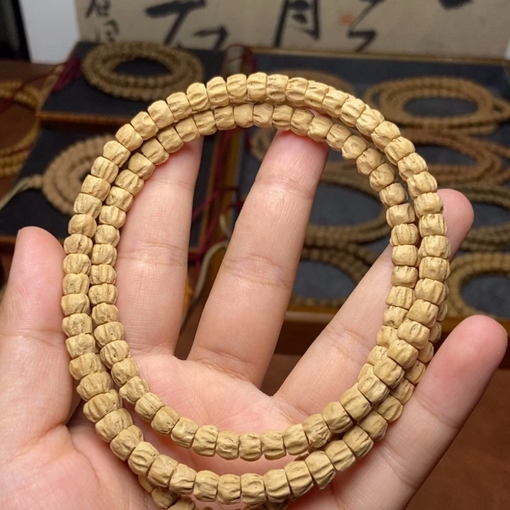 柏香籽/百香籽吊坠山谷