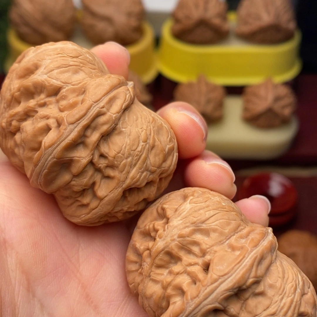 文玩核桃把件毕业元宝46……