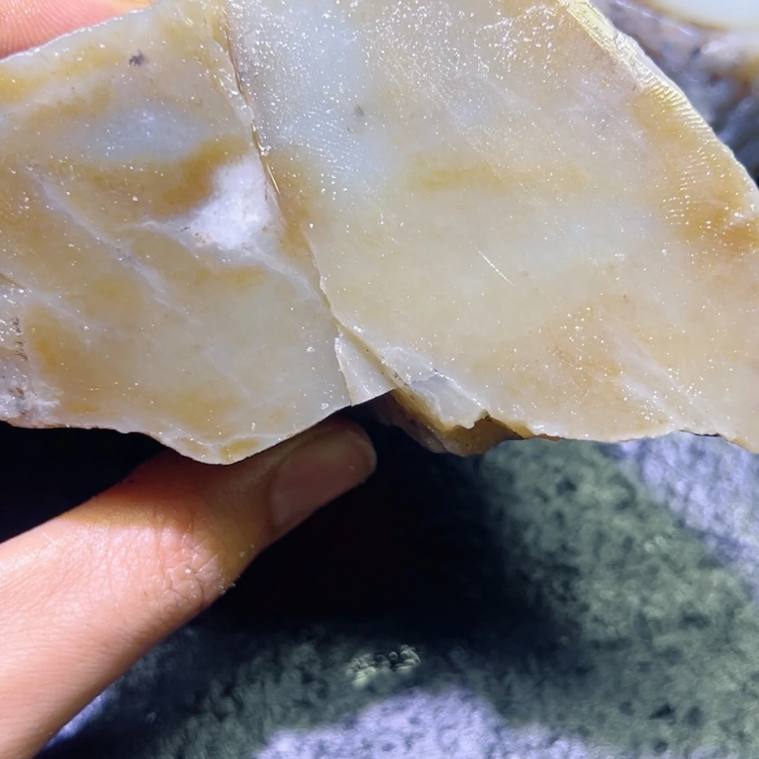 和田玉未镶嵌珠宝半成品