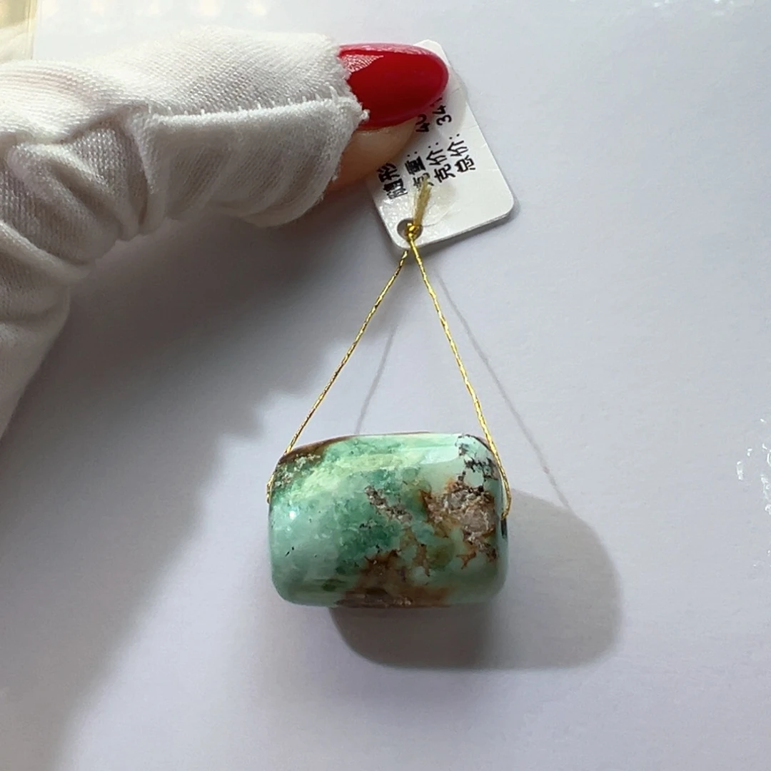绿松石未镶嵌挂件