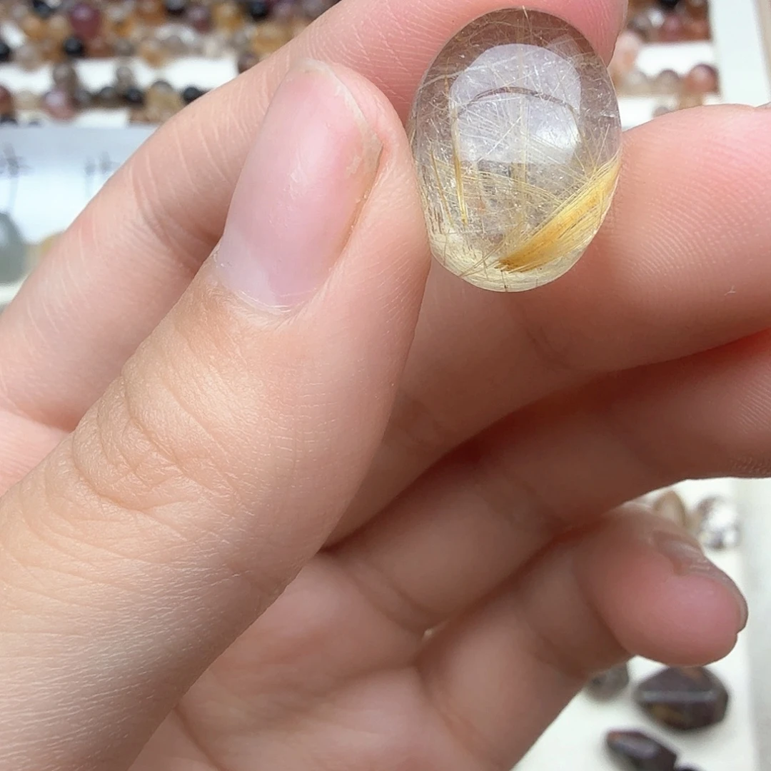 嫣***未镶嵌珠宝半成品水晶