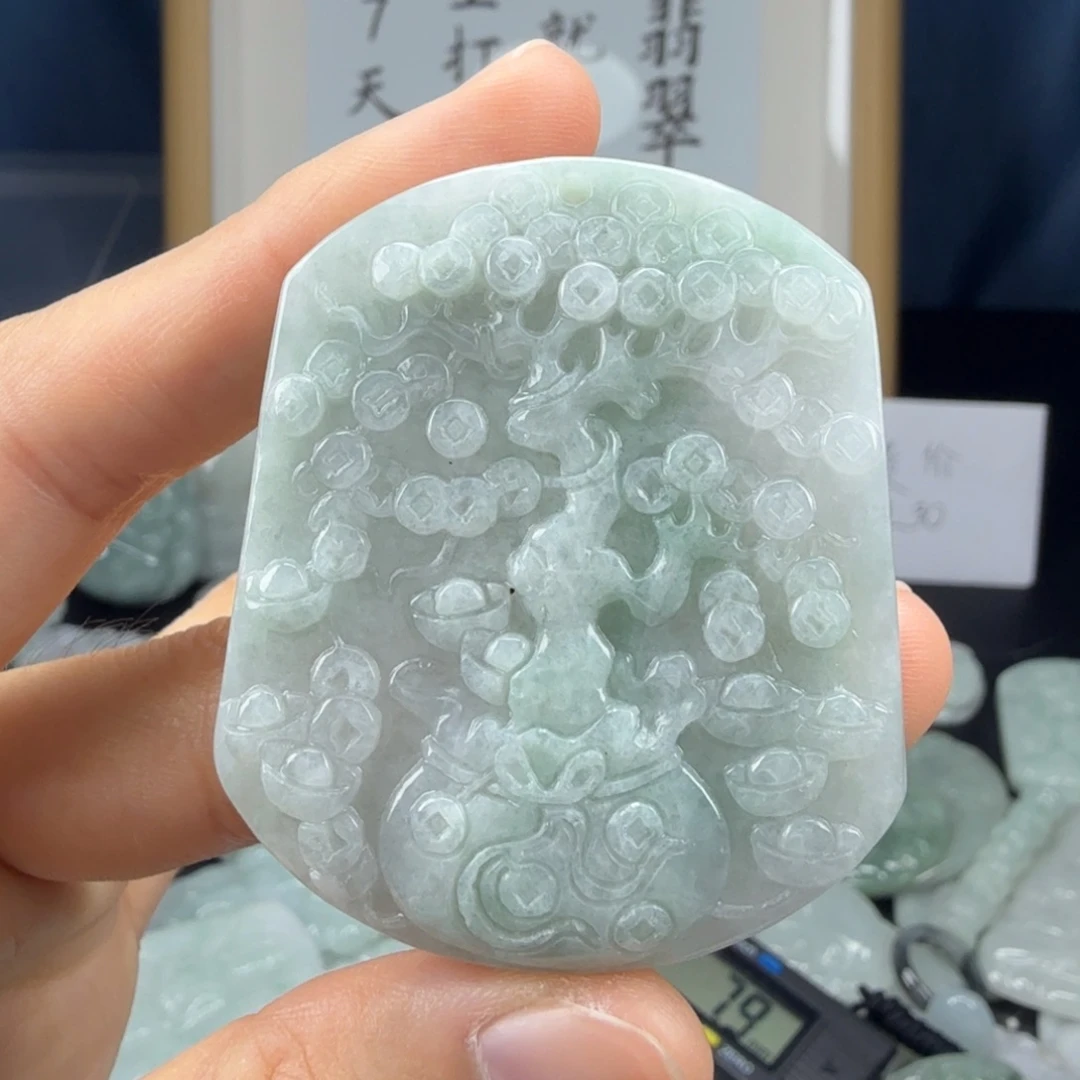 颈饰未镶嵌翡翠翡翠