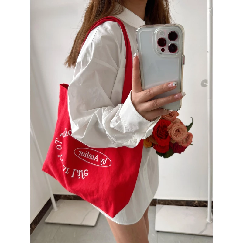 店主自留～正红色帆布袋子小众字母印花大容量学生上班通勤单肩包