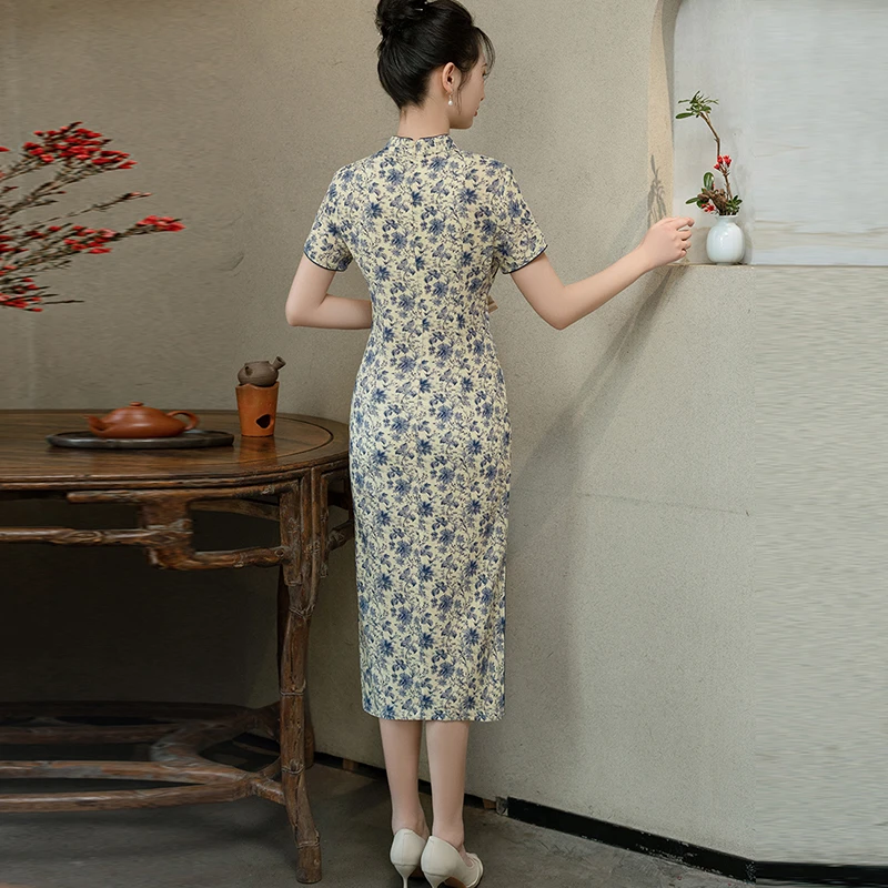 新中式旗袍高端2025新款复古老上海改良礼服日常可穿素雅国风长裙