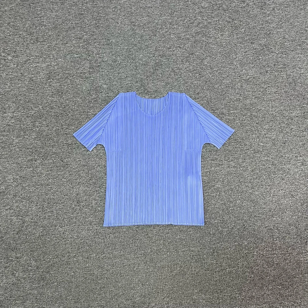 99新 Issey Miyake/三宅一生 三宅一生褶皱短袖