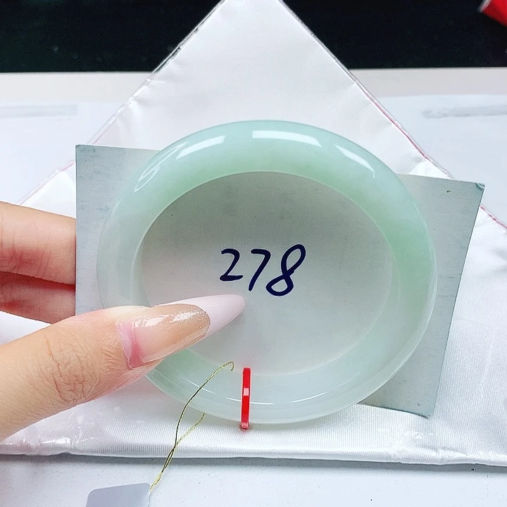 翡翠手镯未镶嵌57.8圈