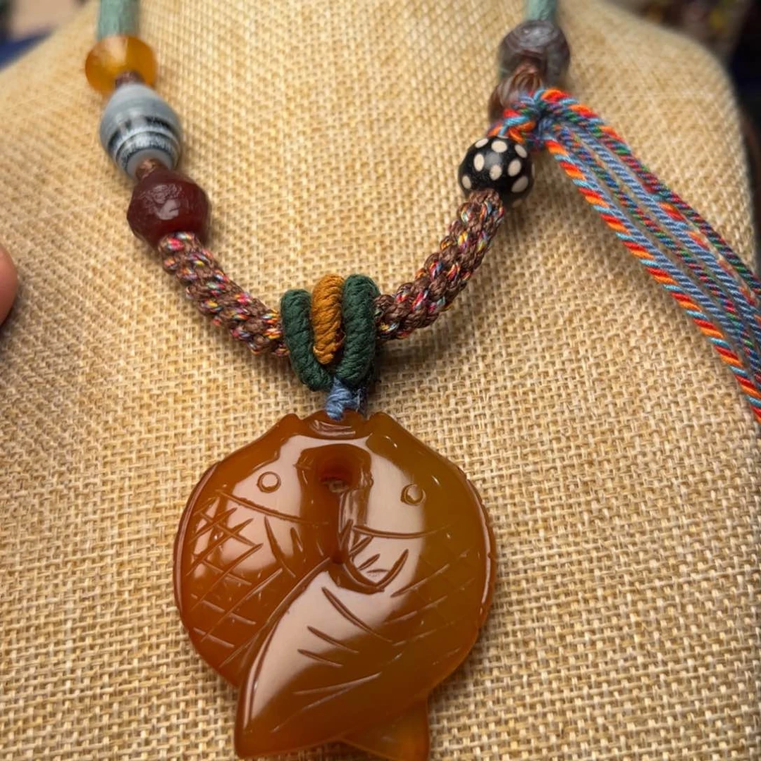 玛瑙/玉髓颈饰未镶嵌