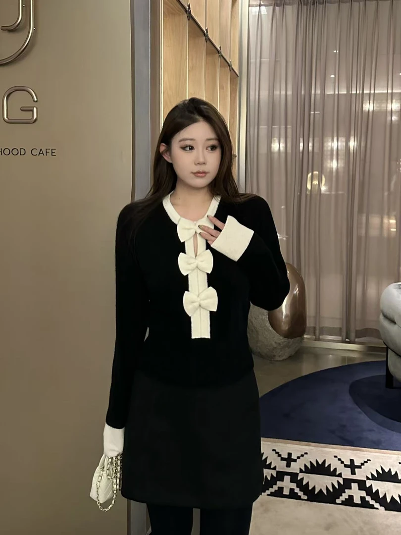 琪琪怪怪大码女装【巴黎香香】时尚精致蝴蝶结撞色针织衫T18000QTQ